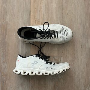 On Running Cloud Women’s running shoes